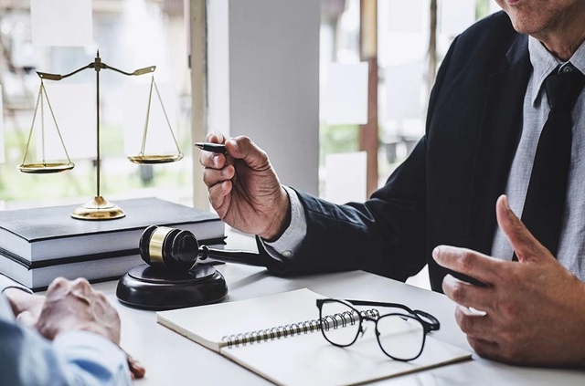 CrossArkLaw: One-Stop Cross-Border Personal Legal Services for Overseas Chinese Individuals
